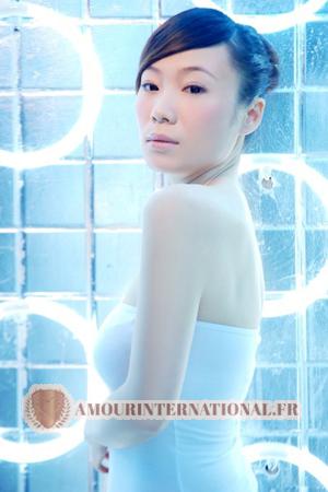 Chine women