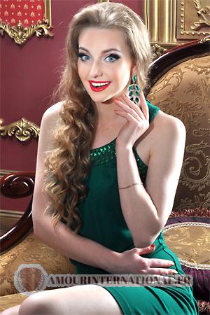 156008 - Svetlana Âge: 28 - Ukraine