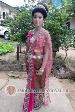 157038 - Srililuck Âge: 25 - Thaïlande