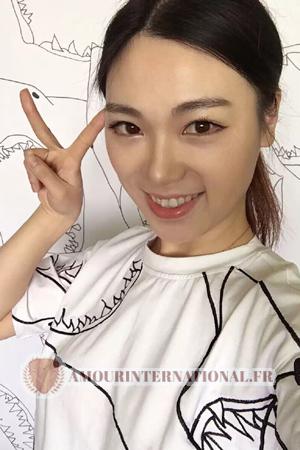 165592 - Lara Âge: 32 - Chine