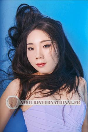Chine women