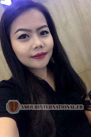 178635 - Natnicha Âge: 37 - Thaïlande