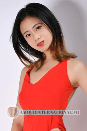 182113 - Zhilin Âge: 26 - Chine