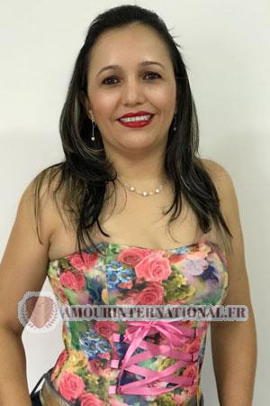 182238 - Yuri Âge: 39 - Colombie