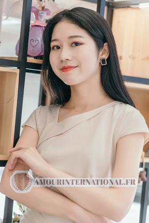 196107 - Qingqing Âge: 23 - Chine