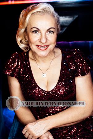 196955 - Svetlana Âge: 61 - Russie