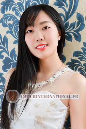 203896 - Bess Âge: 29 - Chine