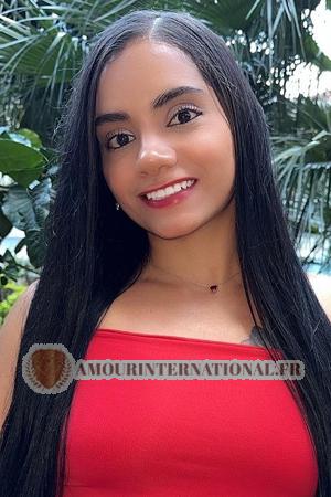 204580 - Claudia Âge: 32 - Colombie