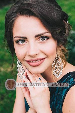 207781 - Nastassia &Acirc;ge: 27 - G&eacute;orgie