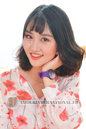 209851 - Chole Âge: 25 - Chine