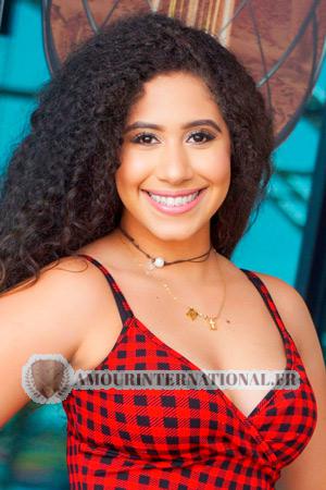 210291 - Gabriela Âge: 21 - Venezuela