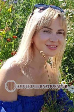 210382 - Juliia Âge: 39 - Allemagne