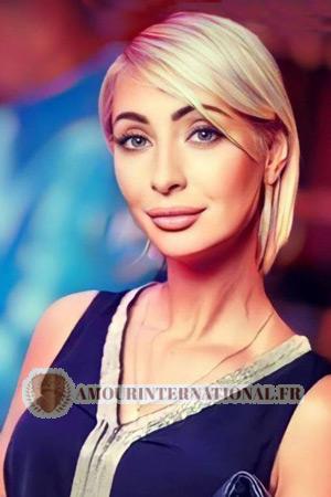 210786 - Yuliia Âge: 42 - Ukraine