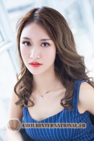 210958 - Fiona Âge: 22 - Chine