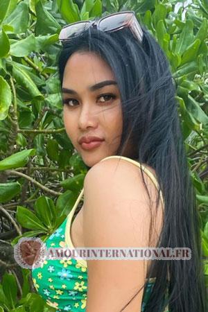211646 - Kanyarat Âge: 22 - Thaïlande