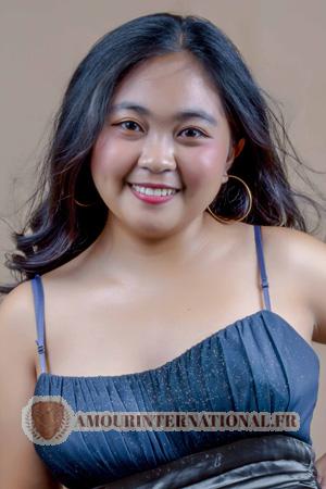 211732 - Chim Mhea Age: 21 - Philippines