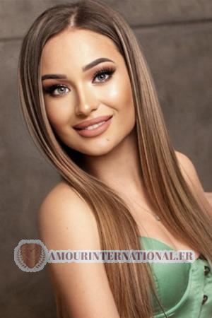 212596 - Oksana Âge: 25 - Ukraine