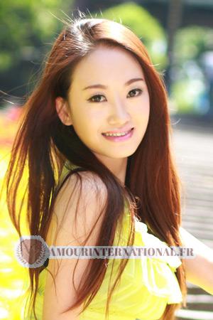 212694 - Ada Âge: 38 - Chine