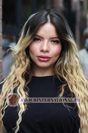 213346 - Natalia Âge: 27 - Colombie