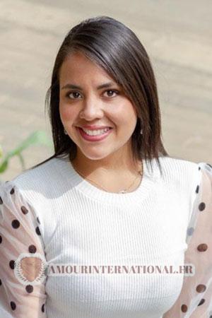 213632 - Daniela Âge: 29 - Colombie
