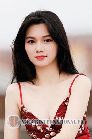 213641 - Min Âge: 19 - Chine