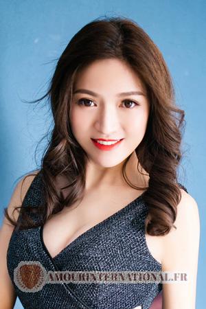 Ladies of Chine