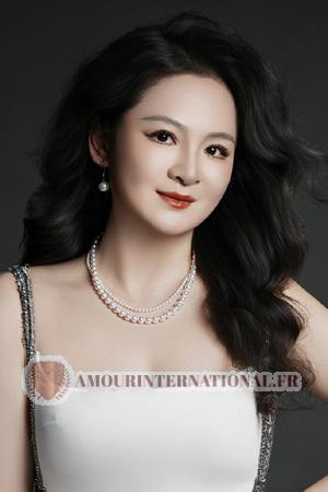 Ladies of Chine