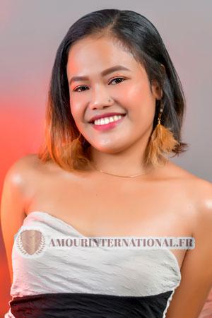 223739 - Bernadeth Âge: 21 - Philippines
