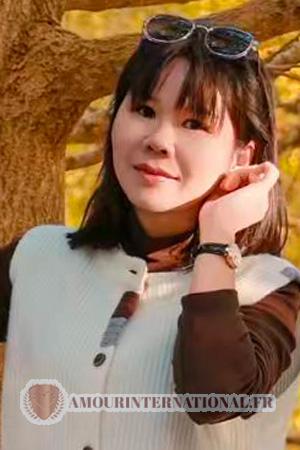 Ladies of Chine