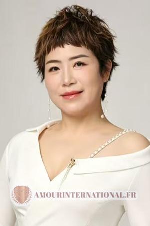 Ladies of Chine