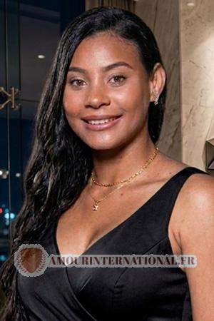 228318 - Nathacha Fernanda &Acirc;ge: 28 - Dominican Republic