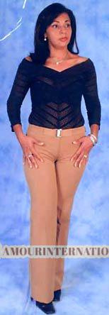 57013 - Betty &Acirc;ge: 48 - Colombie