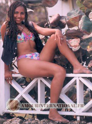 63729 - Gina Liz &Acirc;ge: 30 - Colombie