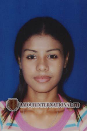 68105 - Arlina &Acirc;ge: 24 - Colombie