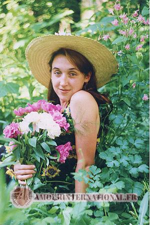 68983 - Marina &Acirc;ge: 32 - Russie