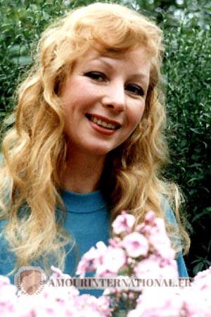 71827 - Alina &Acirc;ge: 42 - Russie