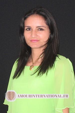 73277 - Alexandra &Acirc;ge: 33 - Colombie