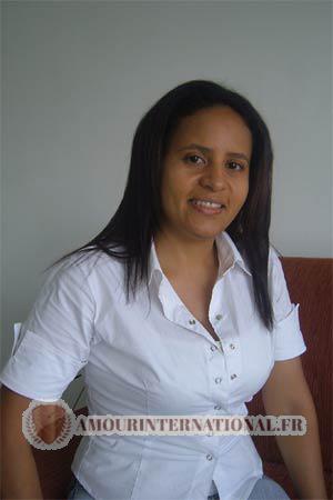 79146 - Liliana &Acirc;ge: 40 - Colombie
