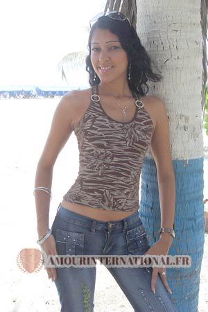 87394 - Adriana &Acirc;ge: 27 - Colombie